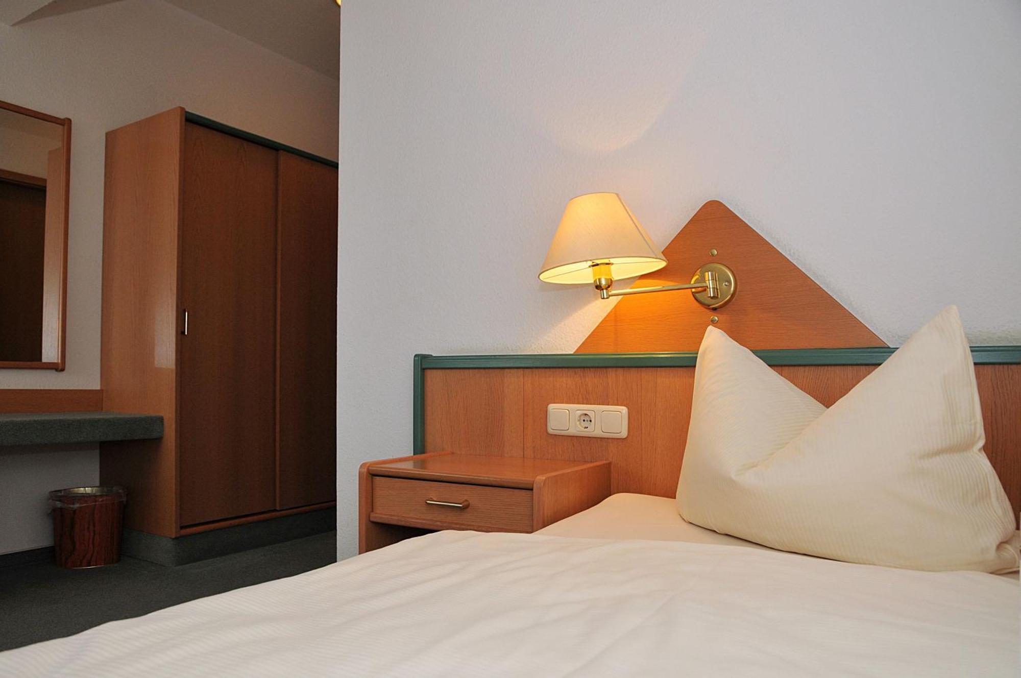 Hotel Friesen Werdau Room photo